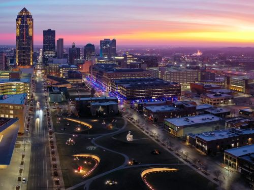 Des Moines